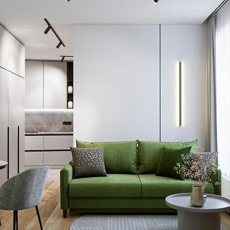 Apartment In The City Center Near The Park Lviv Ngoại thất bức ảnh